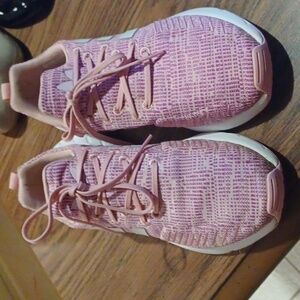 Adidas swift run, pink, girls size 4.5, women's size 6